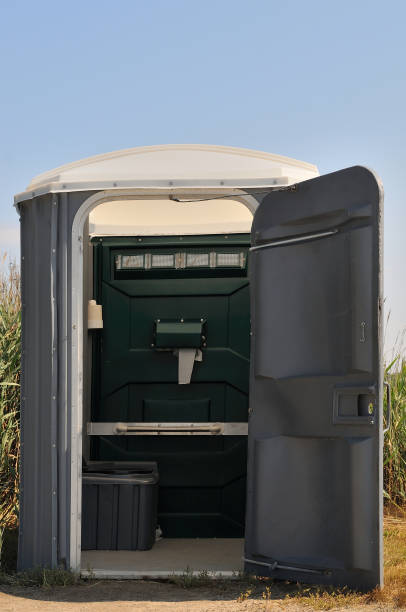 Best Luxury portable toilet rental  in Fort Atkinson, WI